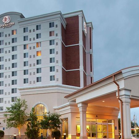 Doubletree By Hilton Greensboro Exterior photo