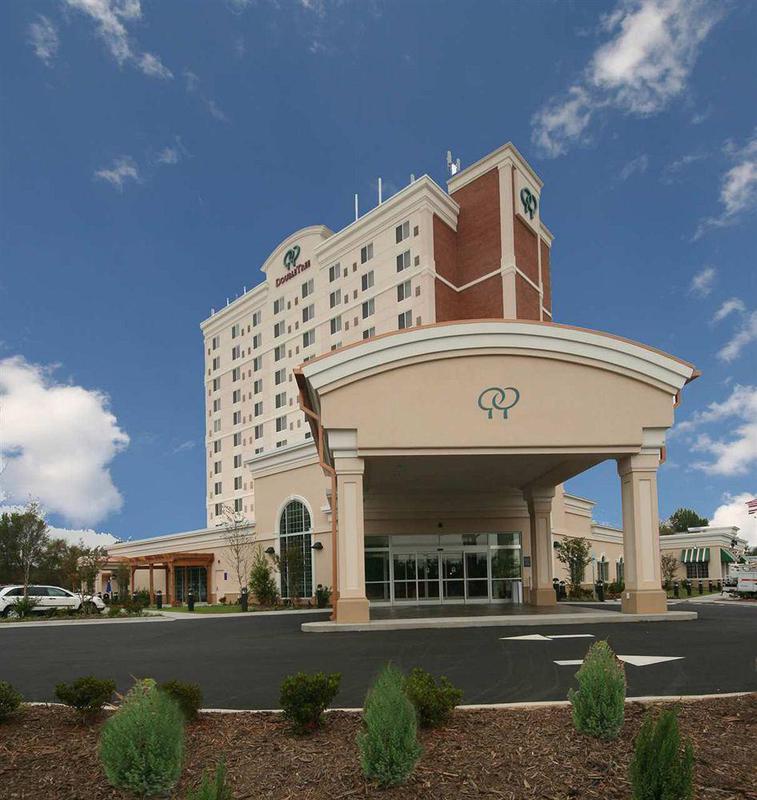 Doubletree By Hilton Greensboro Exterior photo