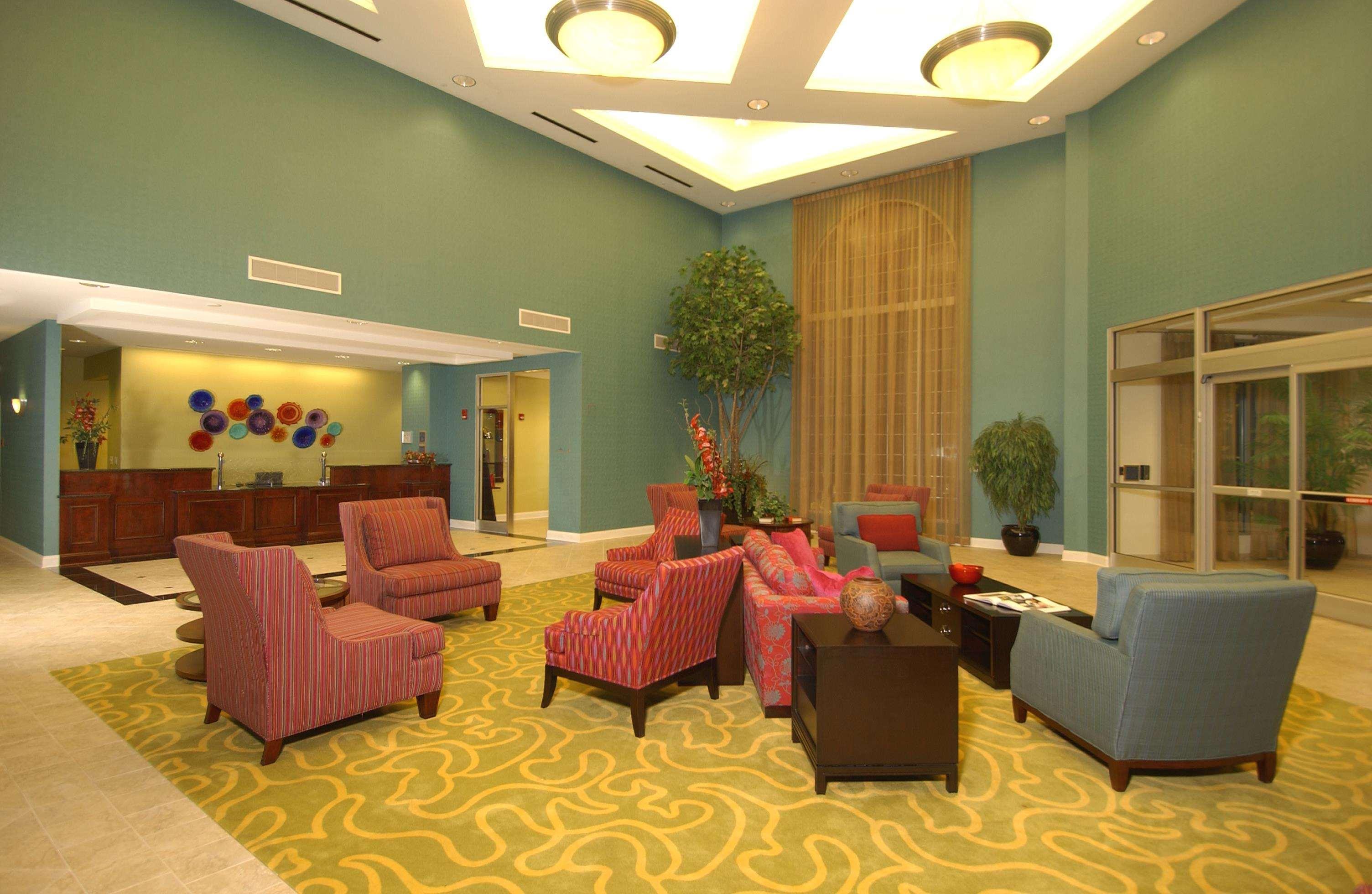 Doubletree By Hilton Greensboro Exterior photo